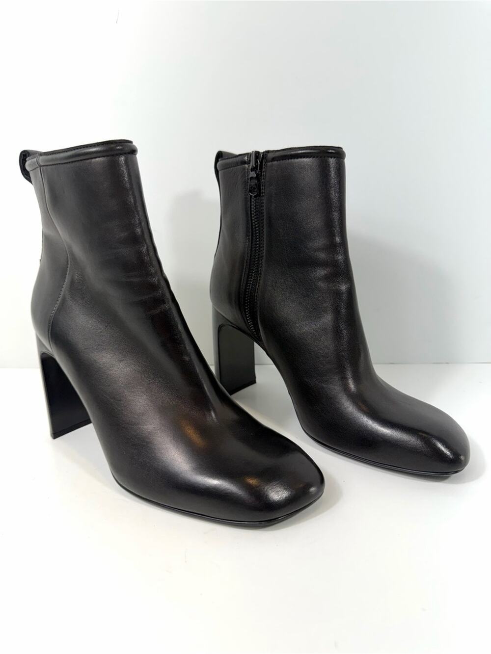 Rag & Bone Black Leather Rounded Square Toe Side Zip Block Heel Boots 38.5